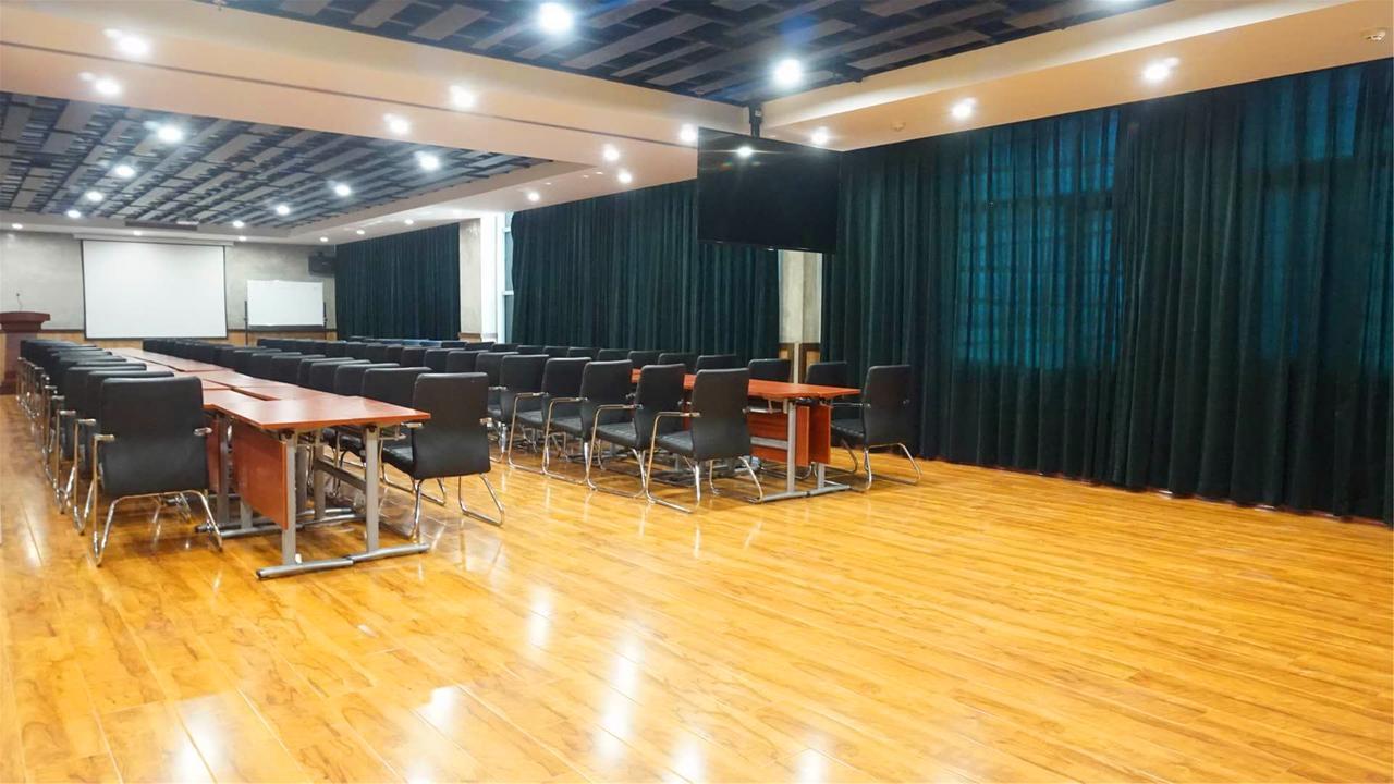 Nostalgia Hotel Near Tianjin Polar Ocean Word- Tianjin Fonte Joy World, 10 Minutes Drive Away From Tianjin Tanggu High-Speed Railway Station, Free Ice-Cream, Mineral Water, Snacks And Laundry Service, English Communication Well Экстерьер фото