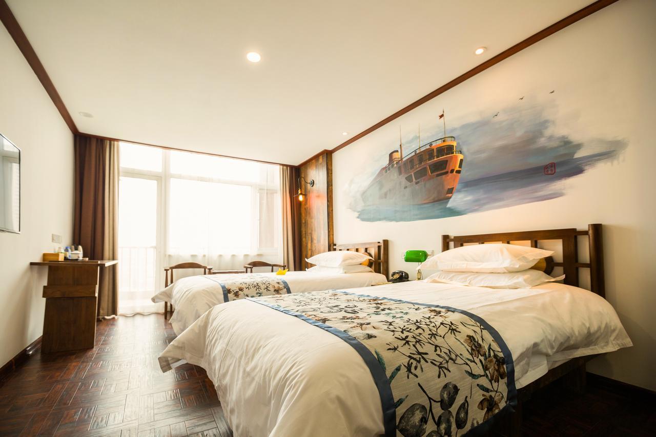 Nostalgia Hotel Near Tianjin Polar Ocean Word- Tianjin Fonte Joy World, 10 Minutes Drive Away From Tianjin Tanggu High-Speed Railway Station, Free Ice-Cream, Mineral Water, Snacks And Laundry Service, English Communication Well Экстерьер фото